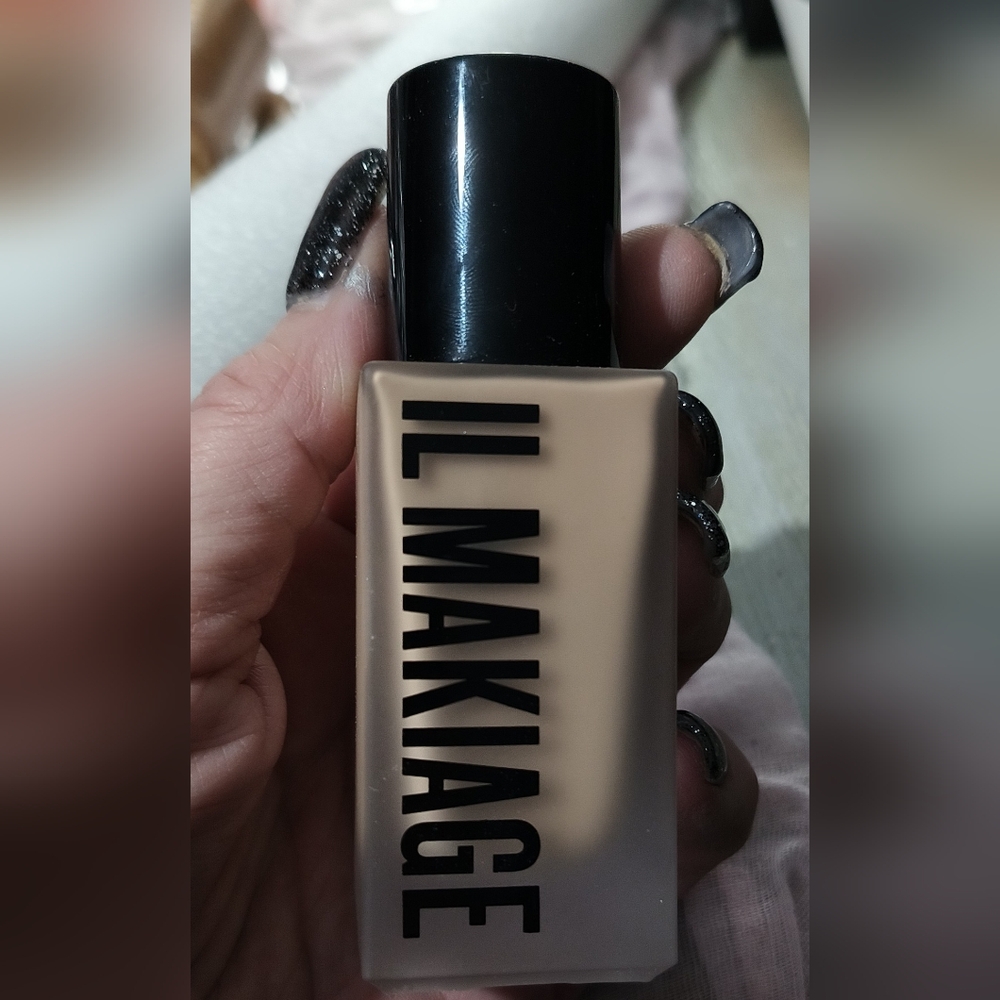 IL MAKIAGE FOUNDATION